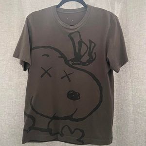 Kaws x Peanuts Uniqlo Tshirt